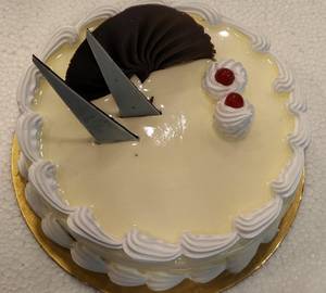 Eggless Pineapple Cake