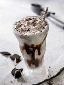 Oreo Milk Shake