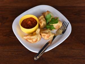 Momos Fried 