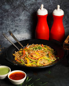 VEG NOODLES
