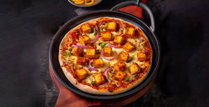 Tandoori Paneer Tikka Pizza