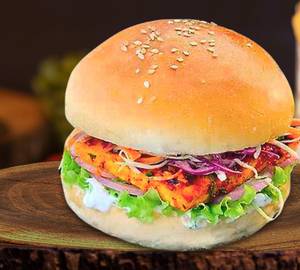 Peri Peri Paneer Burger