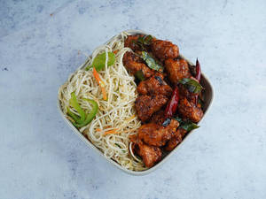 Chicken Hakka Noodles With Dragon Chicken