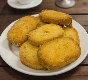 Kaju namkeen biscuit