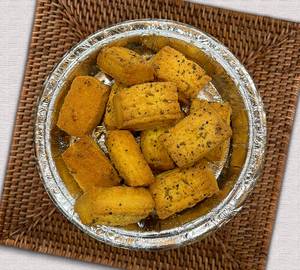 Black pepper namkeen biscuit