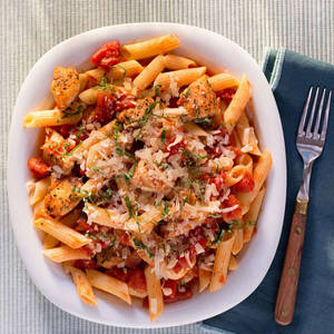 Chicken Classic Arrabbita (red Sauce Pasta )