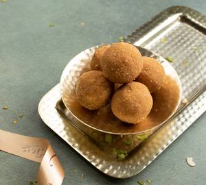 Besan Laddu