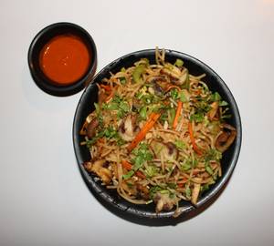 Veg Mushroom Noodles