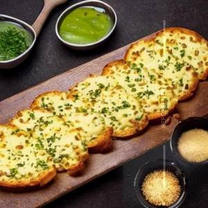Cheese Garlic Bread(mash.oliv)