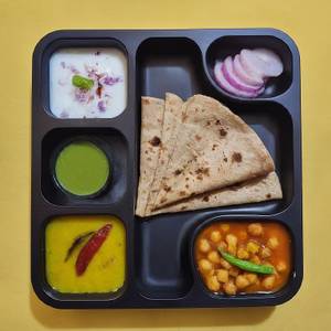 Tawa Roti Wali Thaali