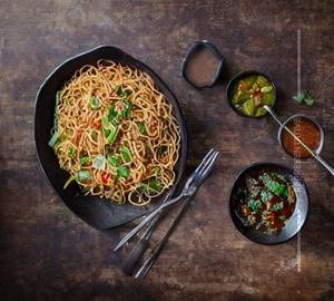 Veg Schezwan Noodles