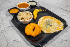 Upma, Medu Vada, Mini Uttapam, Elaichi Kela