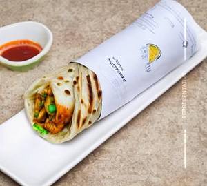 Egg Double Chicken Malai Tikka Roll 