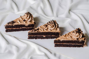 Old Fashioned Chocolate Cake