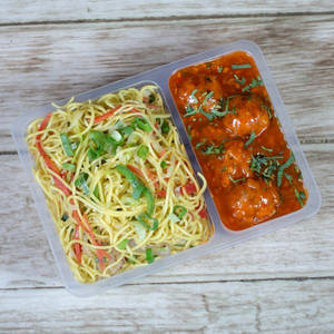 Veg Noodles + Veg Manchurian Gravy