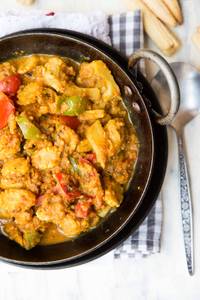 Makkai Mutter Masala