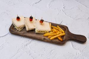 Mini Sandwich + Fries