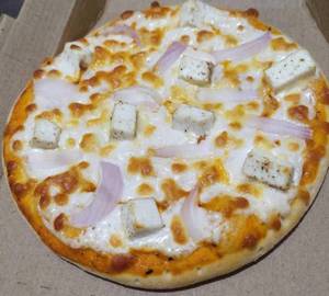 Paneer + onion pizza
