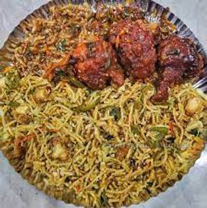 Schezwan Chicken Noodles With 3 Chicken Lollipop + Mayo