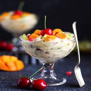 Fruit Salad With Vanilla Ice Cream