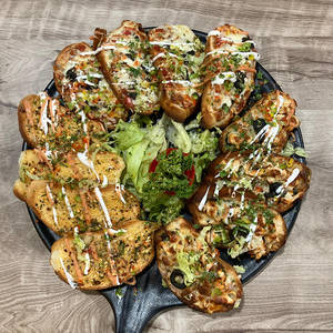 Non-veg Garlic Bread Platter