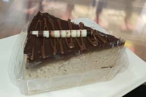 Hazelnut Cheesecake [1 Slice]