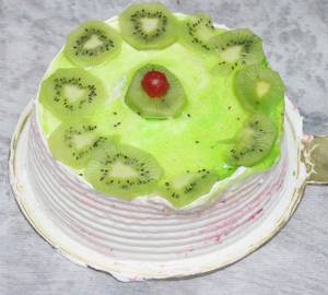 Eggless kiwi cake [1 pcs]