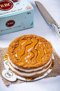 Father's Day Special Eggless Biscoff Cheese Cake (500g)
