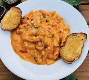 Pink Sauce Chicken Pasta