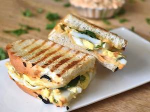 Sriracha & Egg Sandwich