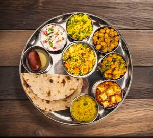 Deluxe Thali