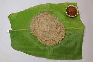 Parotta [2pcs]+ Chicken Masala [1pc]