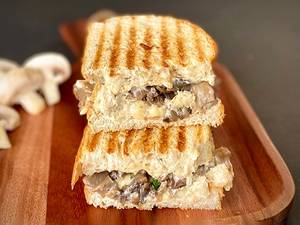 Mushroom Melts Sandwich