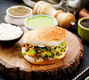 Kurkure Paneer Burger