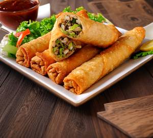 Crispy Veg Rolls (4 Pcs)