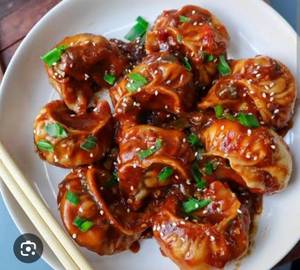Chicken chilli momos