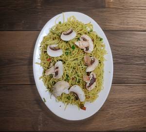 Mushroom Burnt Garlic Noodles