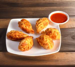 Fried Paneer Momos [6 Pcs]