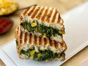 Spinach & Corn Cheddar Sandwich