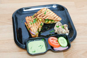 Steamed Chicken Breast Sandwich (35gm Protein)