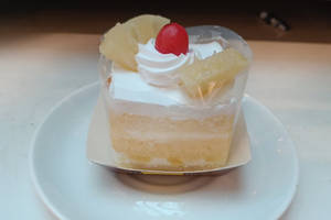 Pineapple pastry