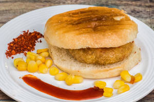 Grilled Makka Palak Vada Pav