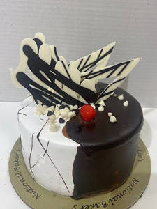 Choco Vanilla Cake