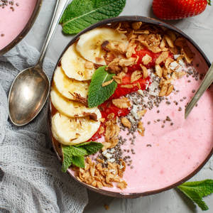 Strawberry Banana Smoothie Bowl