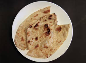 Butter Naan (110 Gms)