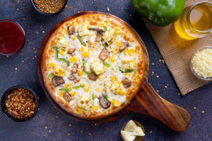 Deluxe Veg Pizza
