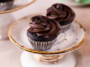 Chocolate Chip Cupcake