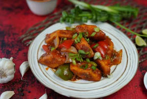 Chicken Chilli (340 Gms)