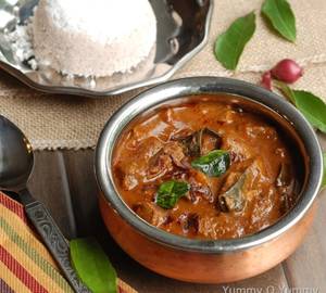 Poth Varutharacha Curry 500ml
