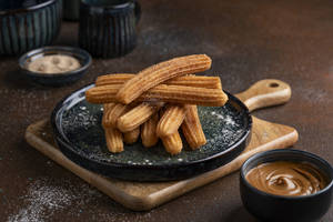 Churro's With Biscoff Dip